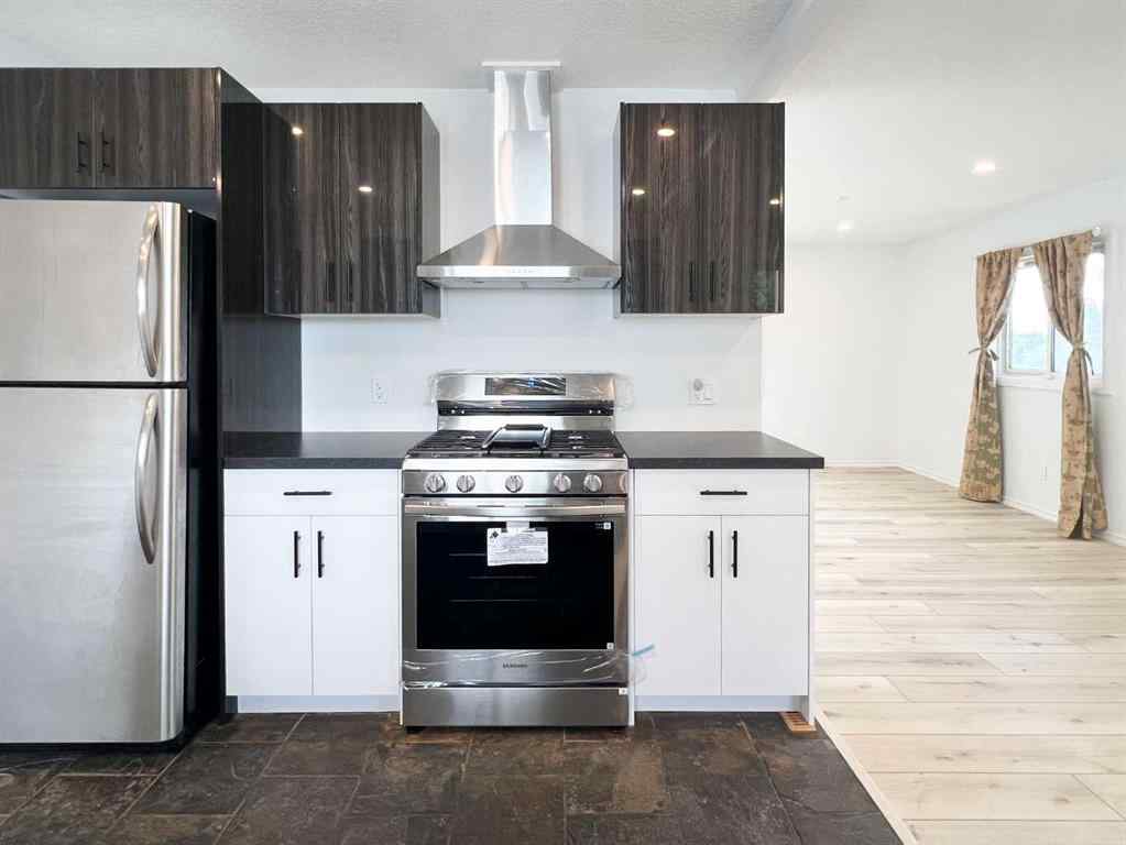 MLS® A2245468 - 85 Malibou Road SW in Meadowlark Park Calgary, Residential