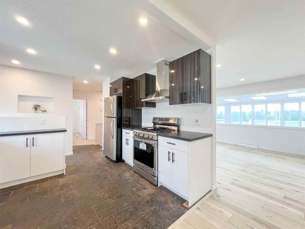 MLS® A2245468 - 85 Malibou Road SW in Meadowlark Park Calgary, Residential