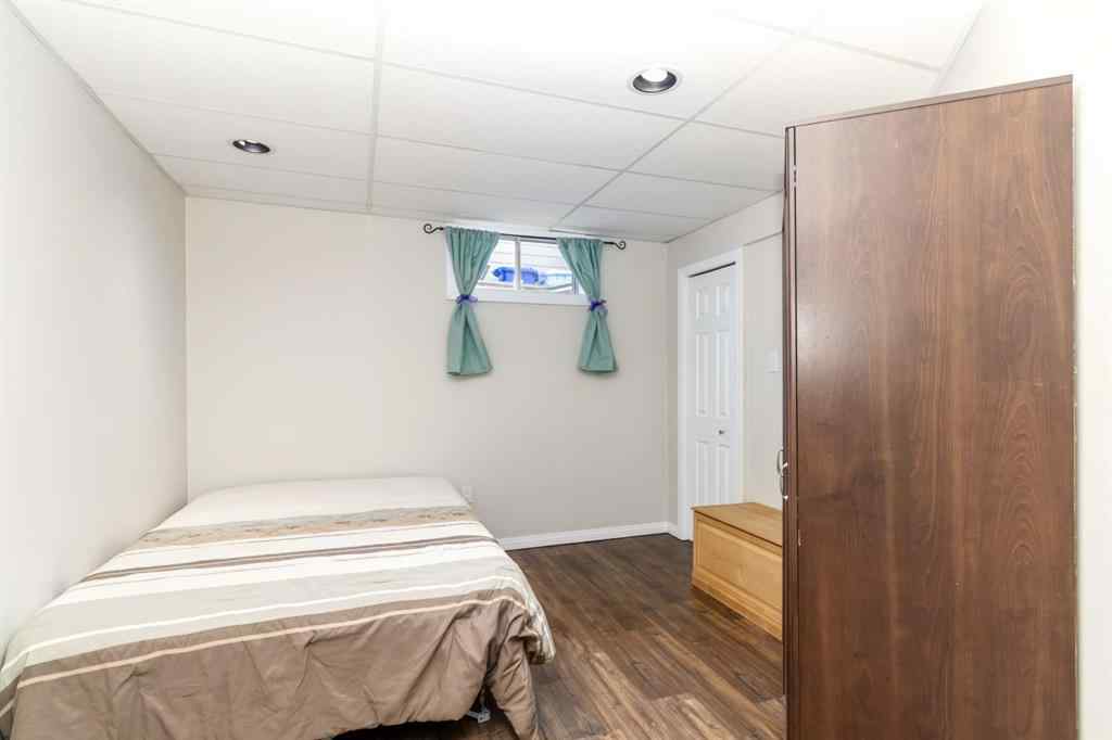 MLS® A2245469 - 129 Ermine Crescent  in Thickwood Fort McMurray, Residential