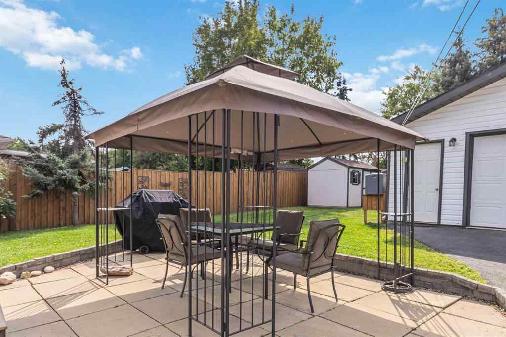 MLS® A2245469 - 129 Ermine Crescent  in Thickwood Fort McMurray, Residential