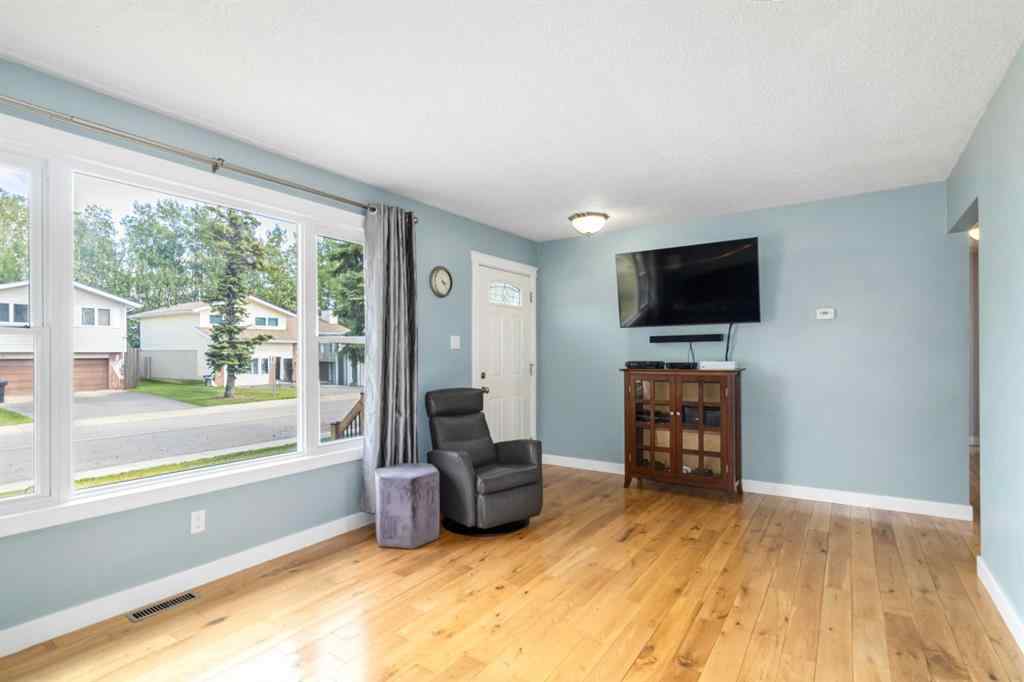 MLS® A2245469 - 129 Ermine Crescent  in Thickwood Fort McMurray, Residential