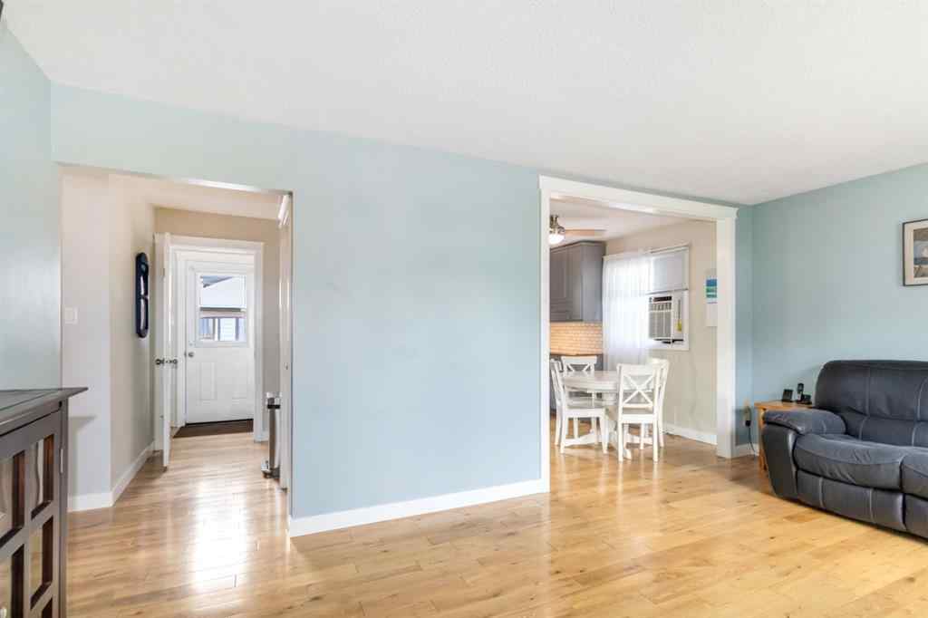MLS® A2245469 - 129 Ermine Crescent  in Thickwood Fort McMurray, Residential