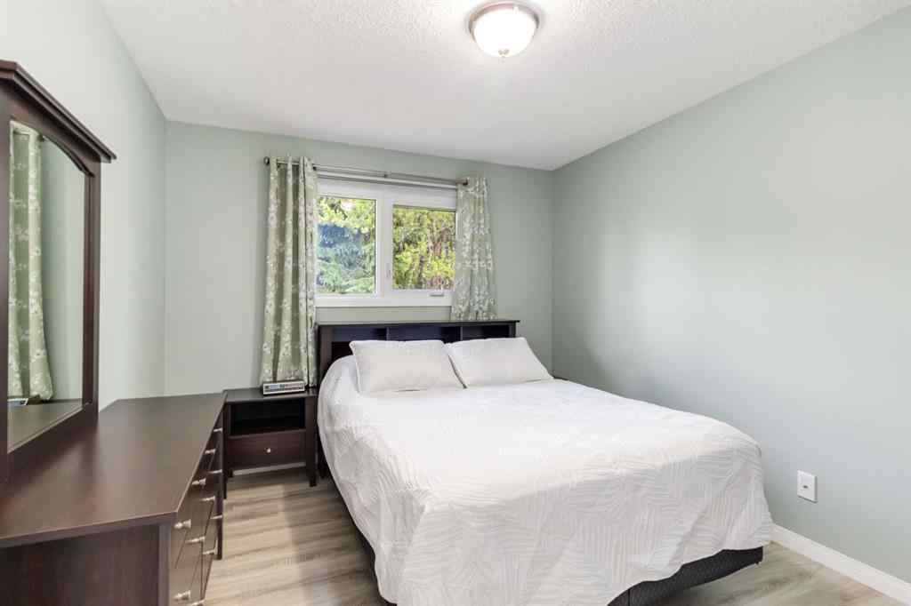 MLS® A2245469 - 129 Ermine Crescent  in Thickwood Fort McMurray, Residential