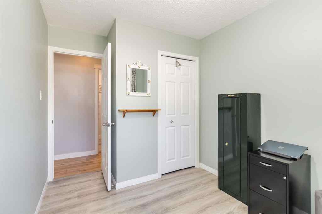 MLS® A2245469 - 129 Ermine Crescent  in Thickwood Fort McMurray, Residential