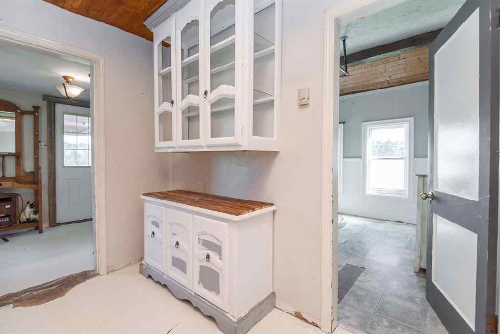 MLS® A2245473 - 39511 Range Road 40 Range  in NONE Rural Lacombe County, Residential