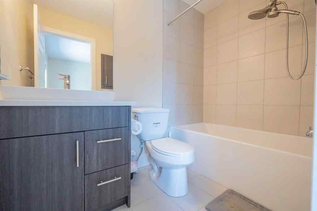 MLS® A2245476 - 22 Quarry Lane SE in Douglasdale/Glen Calgary, Residential