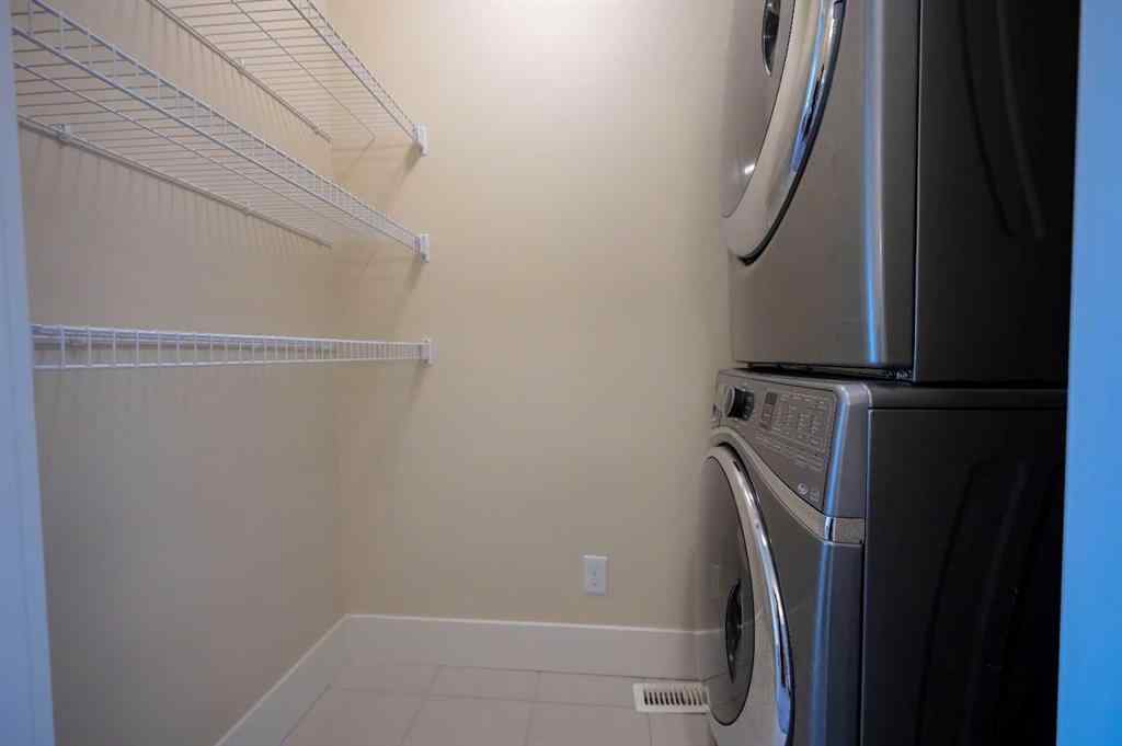MLS® A2245476 - 22 Quarry Lane SE in Douglasdale/Glen Calgary, Residential