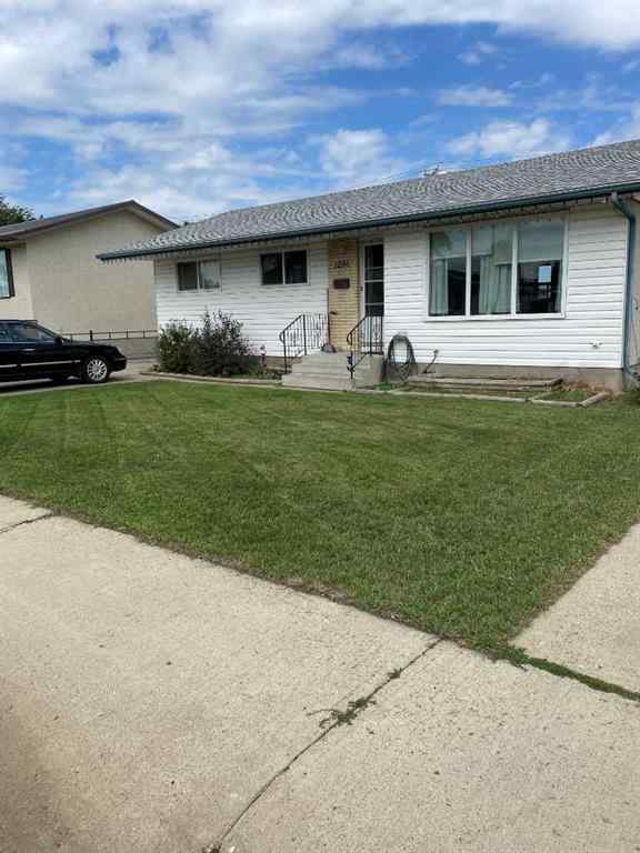 MLS® A2245498 - 1286 Crockford Crescent NW in Northwest Crescent Heights Medicine Hat, Residential
