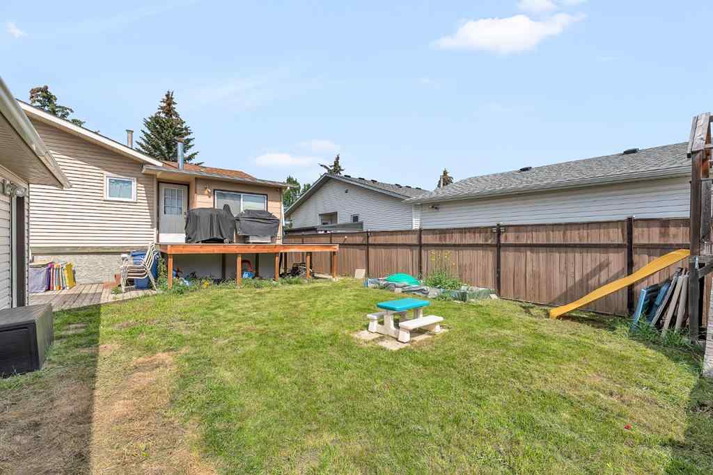 MLS® A2245500 - 31 West Edge Road  in West Valley Cochrane, Residential
