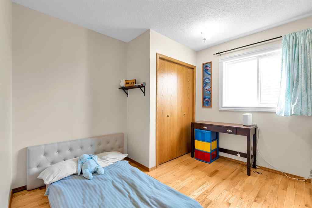 MLS® A2245500 - 31 West Edge Road  in West Valley Cochrane, Residential