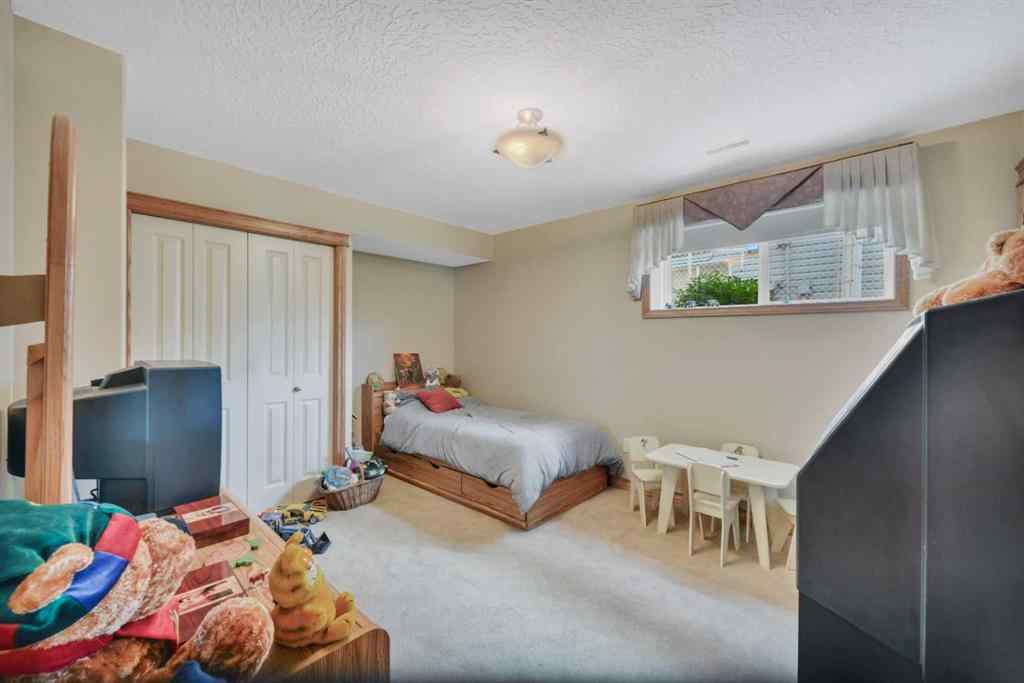 MLS® A2245511 - 160 Daniel Crescent  in Devonshire Red Deer, Residential