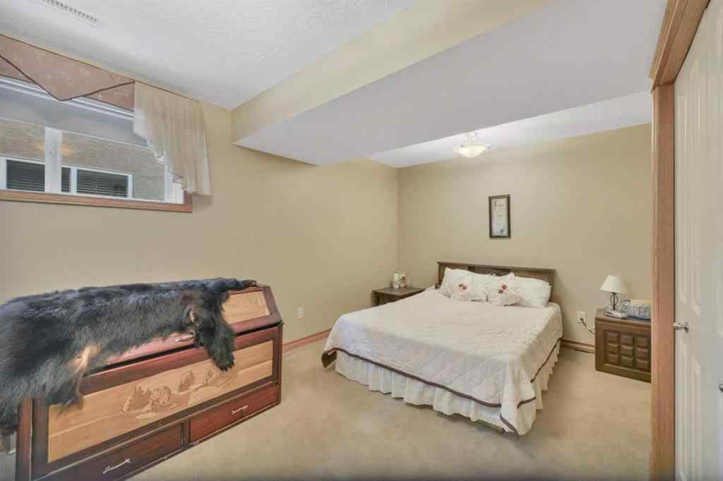 MLS® A2245511 - 160 Daniel Crescent  in Devonshire Red Deer, Residential