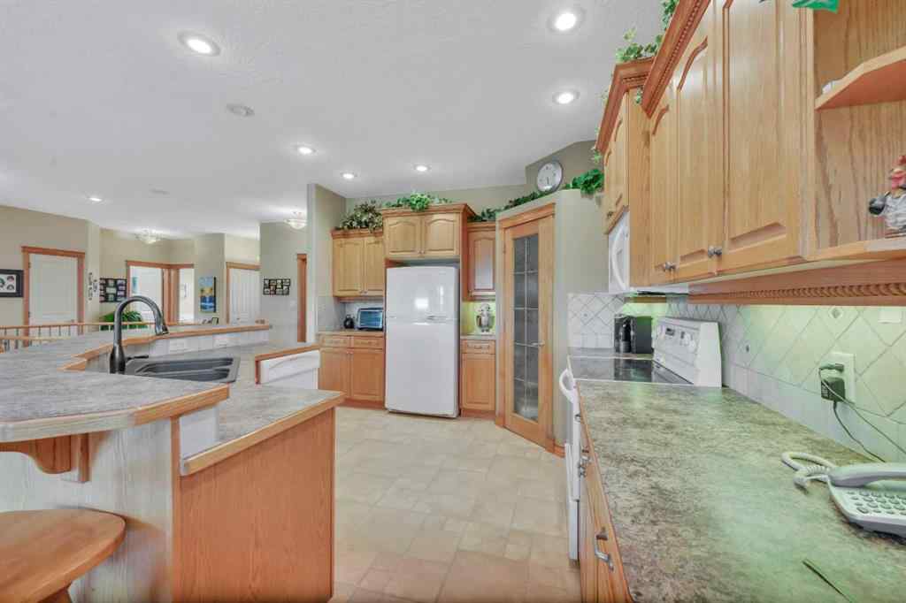 MLS® A2245511 - 160 Daniel Crescent  in Devonshire Red Deer, Residential