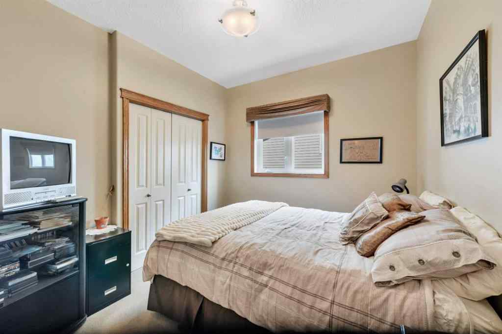 MLS® A2245511 - 160 Daniel Crescent  in Devonshire Red Deer, Residential