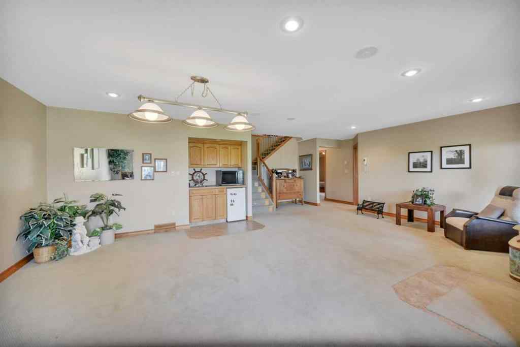 MLS® A2245511 - 160 Daniel Crescent  in Devonshire Red Deer, Residential
