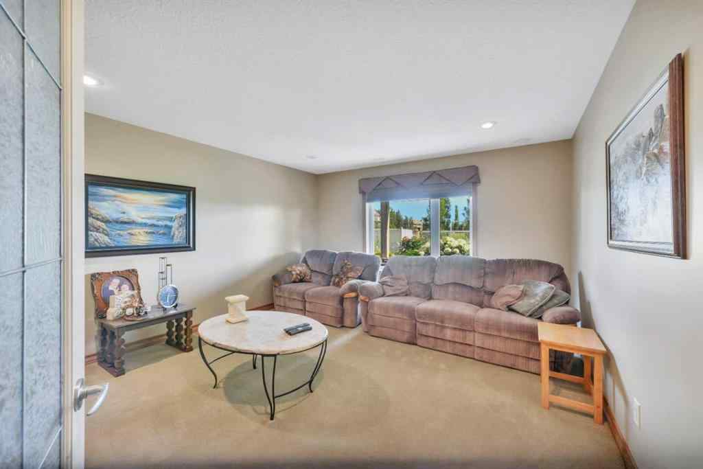 MLS® A2245511 - 160 Daniel Crescent  in Devonshire Red Deer, Residential