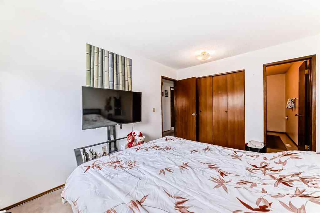 MLS® A2245518 - 6203 Rundlehorn Drive NE in Pineridge Calgary, Residential