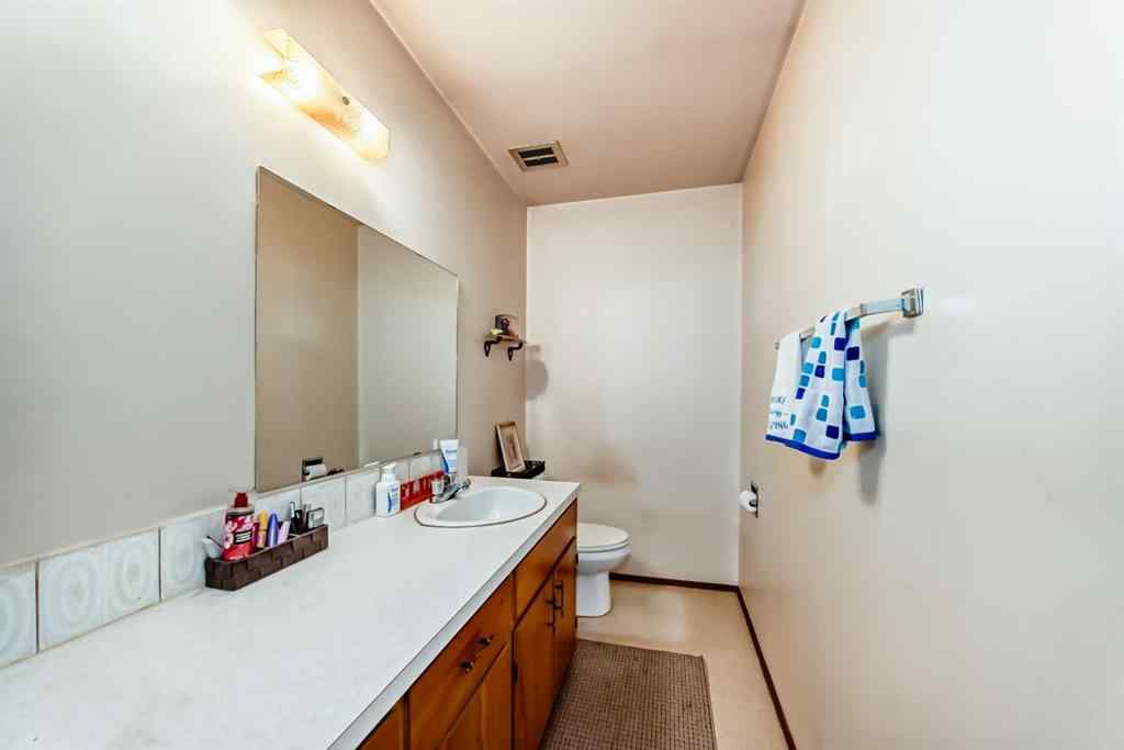MLS® A2245518 - 6203 Rundlehorn Drive NE in Pineridge Calgary, Residential