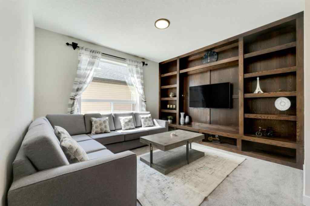 MLS® A2245526 - 117 rainbow falls Heath  in Rainbow Falls Chestermere, Residential