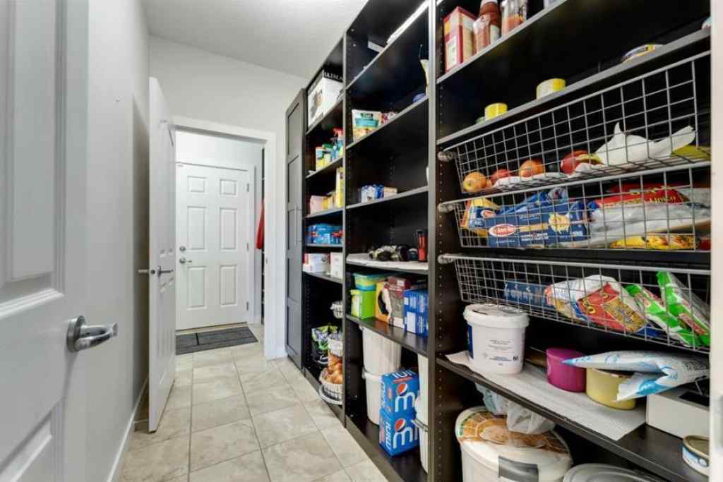 MLS® A2245526 - 117 rainbow falls Heath  in Rainbow Falls Chestermere, Residential