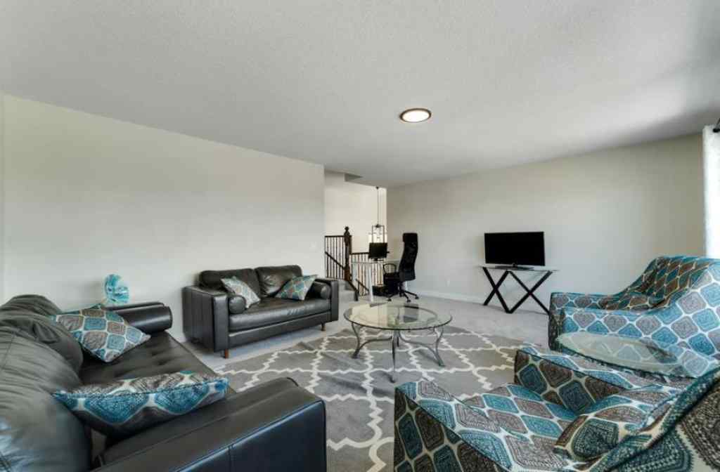 MLS® A2245526 - 117 rainbow falls Heath  in Rainbow Falls Chestermere, Residential