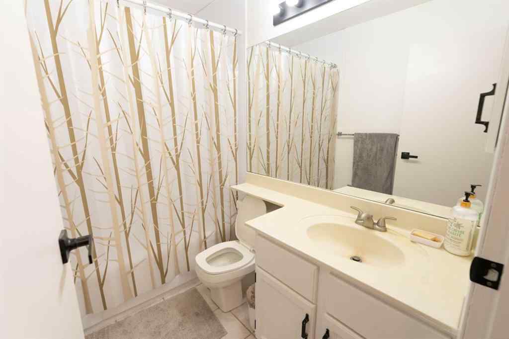 MLS® A2245531 - 33 Sundown Close SE in Sundance Calgary, Residential