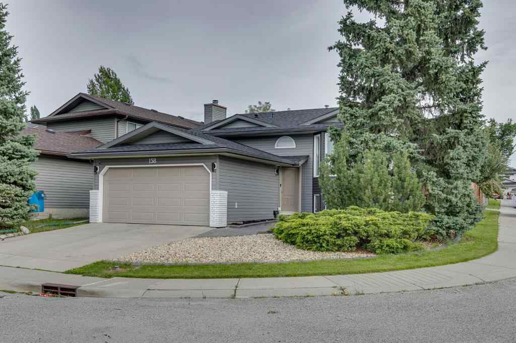 MLS® A2245536 - 158 Riverglen Close SE in Riverbend Calgary, Residential
