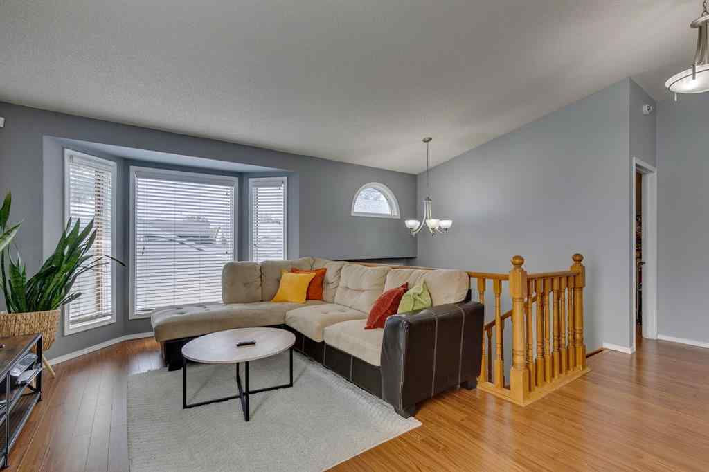 MLS® A2245536 - 158 Riverglen Close SE in Riverbend Calgary, Residential