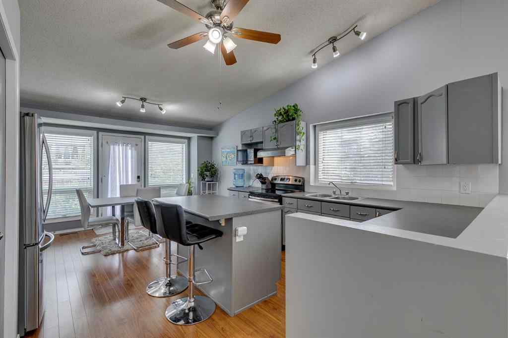 MLS® A2245536 - 158 Riverglen Close SE in Riverbend Calgary, Residential