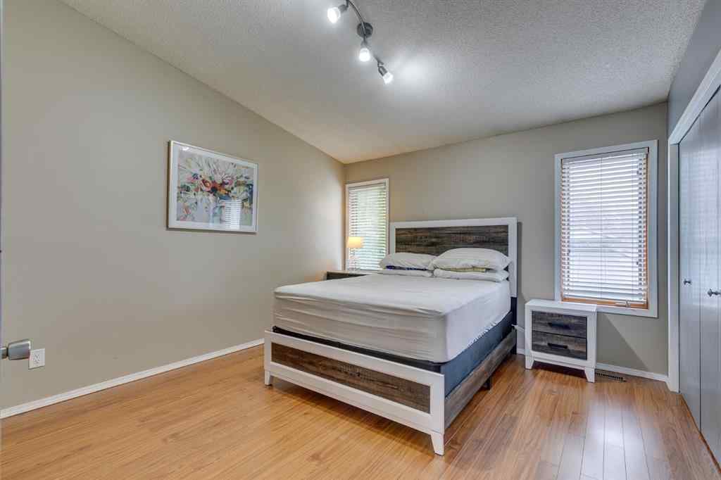 MLS® A2245536 - 158 Riverglen Close SE in Riverbend Calgary, Residential