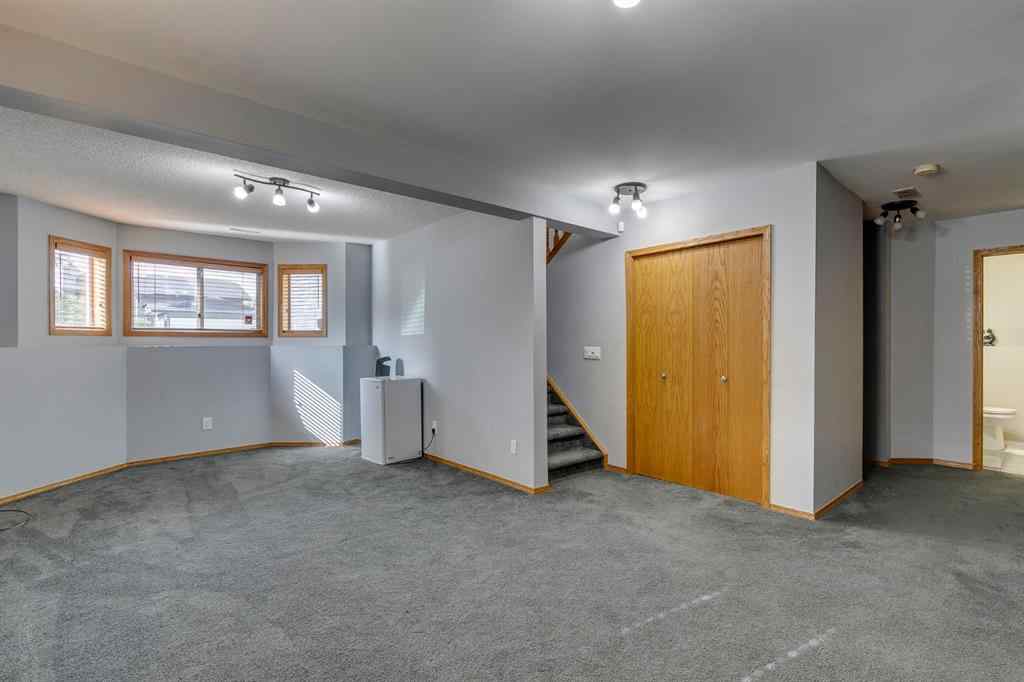 MLS® A2245536 - 158 Riverglen Close SE in Riverbend Calgary, Residential