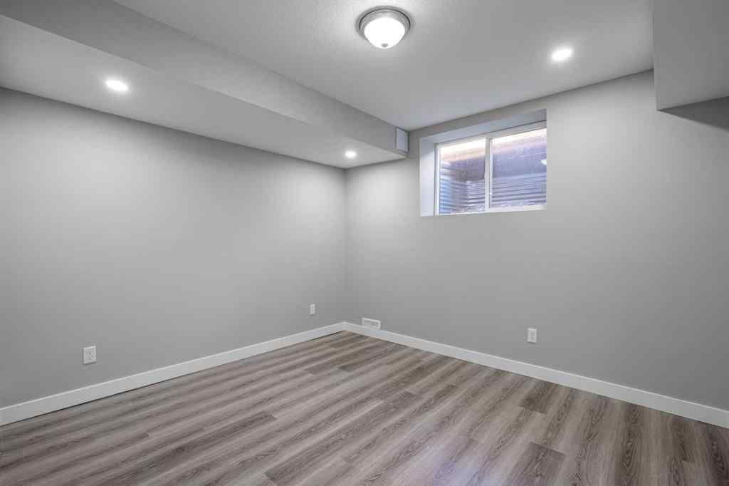 MLS® A2245538 - 23 deerbrook Road SE in Deer Run Calgary, Residential