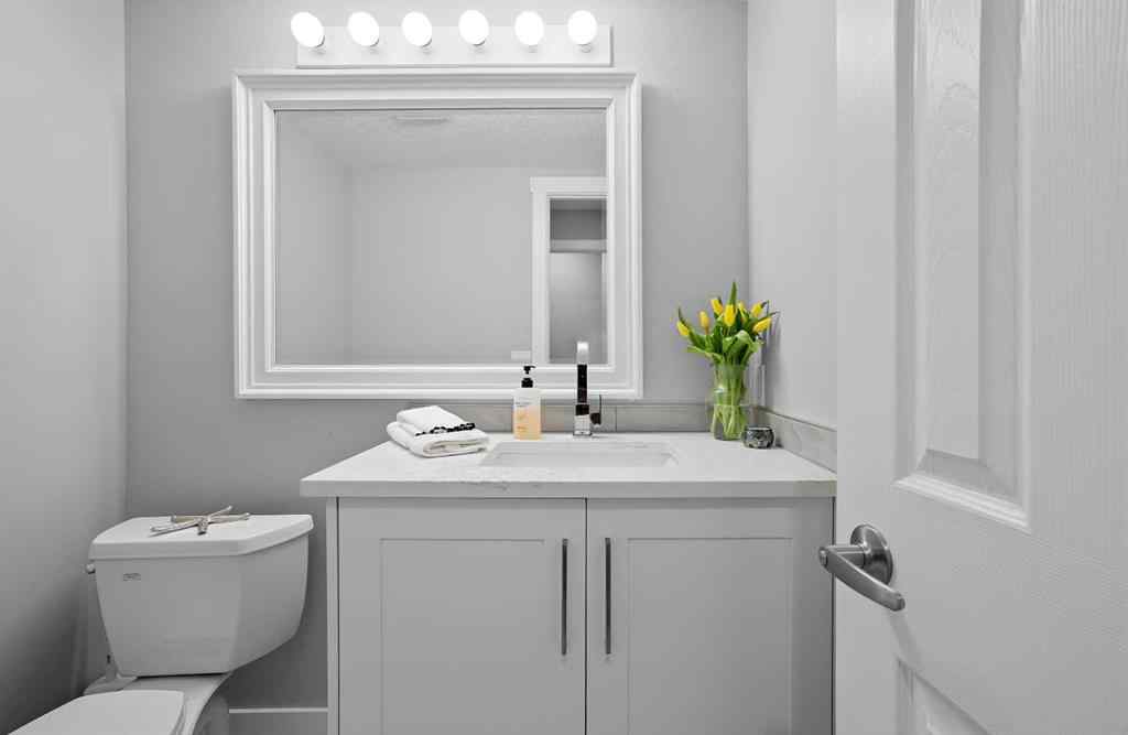 MLS® A2245538 - 23 deerbrook Road SE in Deer Run Calgary, Residential