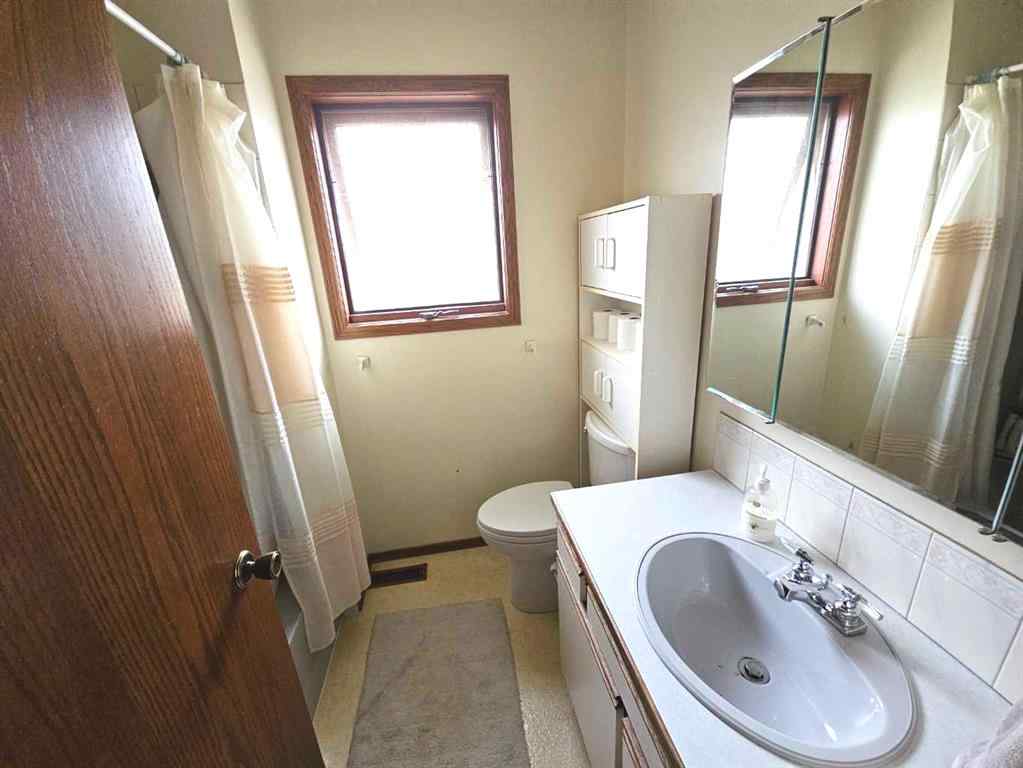 MLS® A2245539 - 125 Sherwood Place W in Ridgewood Lethbridge, Residential