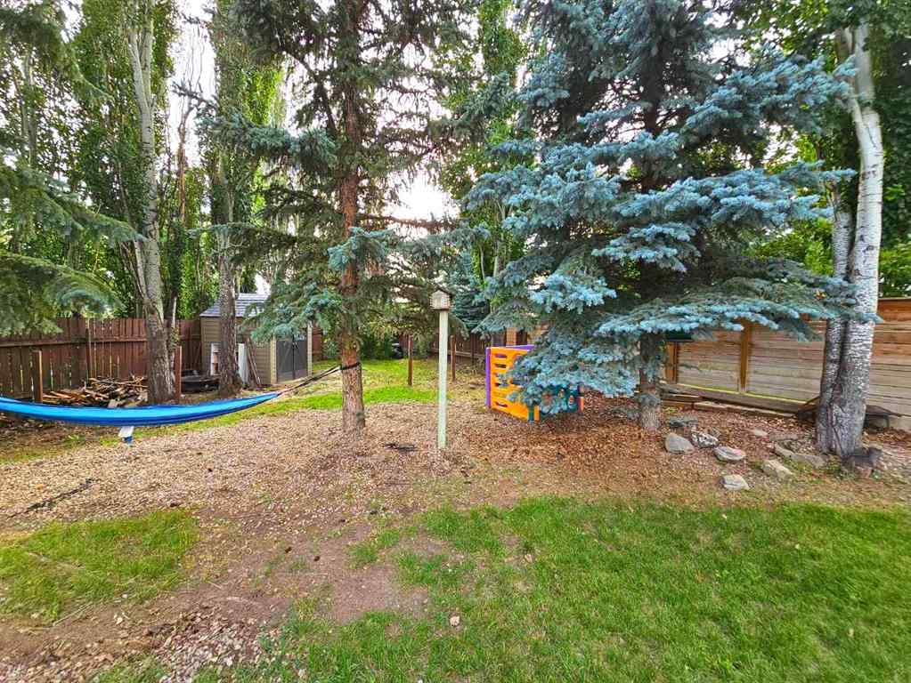 MLS® A2245539 - 125 Sherwood Place W in Ridgewood Lethbridge, Residential