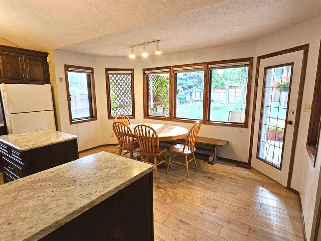 MLS® A2245539 - 125 Sherwood Place W in Ridgewood Lethbridge, Residential