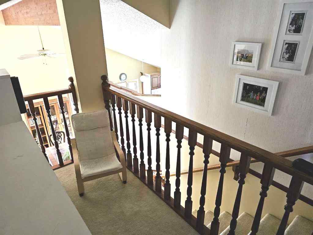 MLS® A2245539 - 125 Sherwood Place W in Ridgewood Lethbridge, Residential