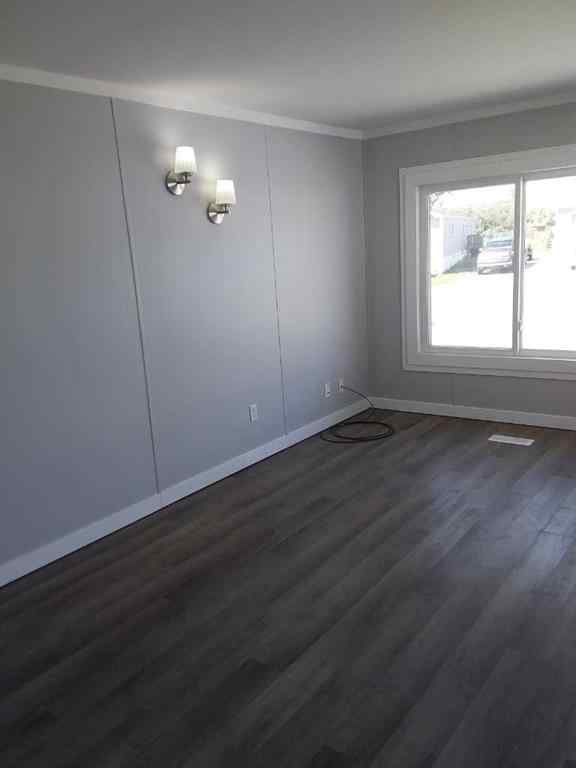 MLS® A2245548 - 129 Sunset Way NE in North Central High River High River, Mobile