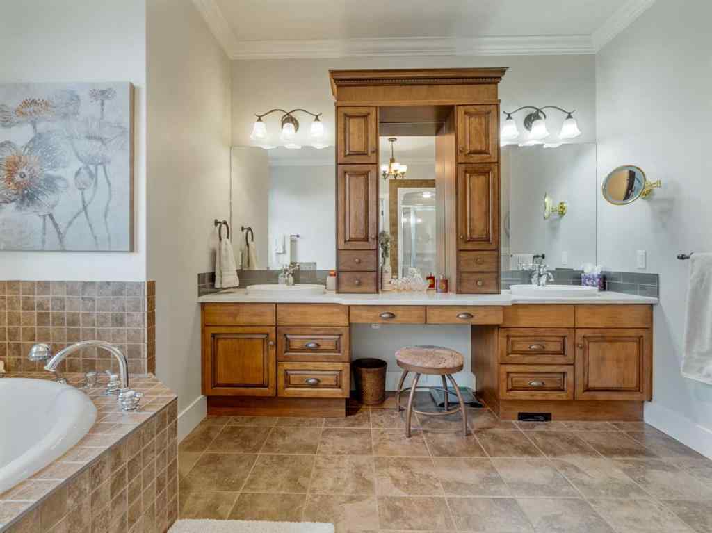 MLS® A2245550 - 53 Sandstone Road S in Southridge Lethbridge, Residential