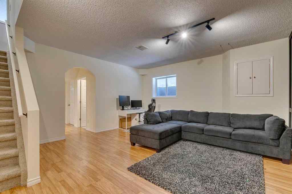 MLS® A2245552 - 30 Auburn Bay View SE in Auburn Bay Calgary, Residential
