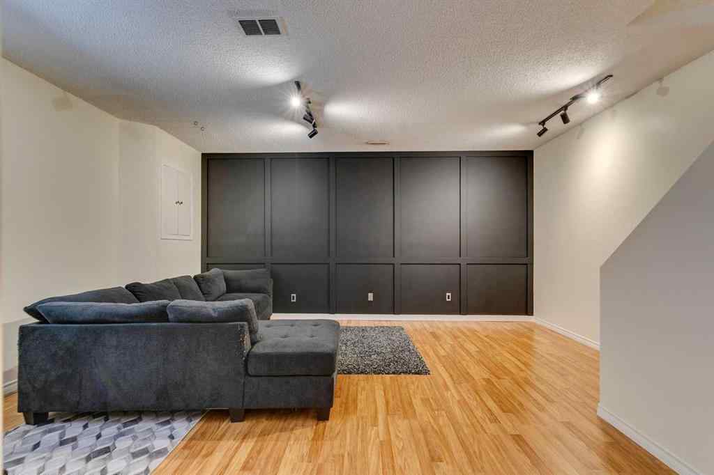 MLS® A2245552 - 30 Auburn Bay View SE in Auburn Bay Calgary, Residential