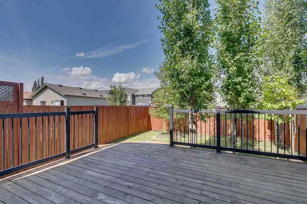 MLS® A2245552 - 30 Auburn Bay View SE in Auburn Bay Calgary, Residential