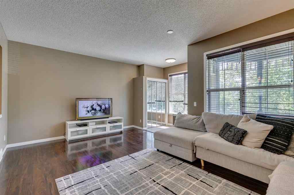 MLS® A2245552 - 30 Auburn Bay View SE in Auburn Bay Calgary, Residential