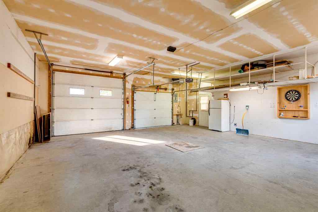 MLS® A2245553 - 402 Main Street  in NONE Trochu, Residential