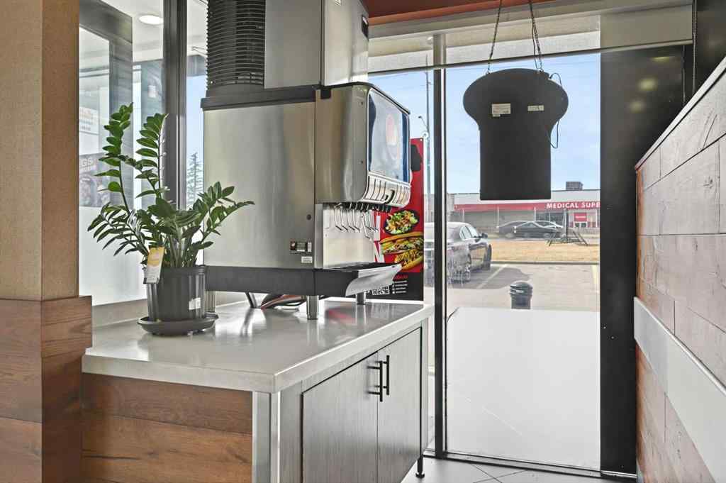 MLS® A2245562 -     in  Calgary, Commercial