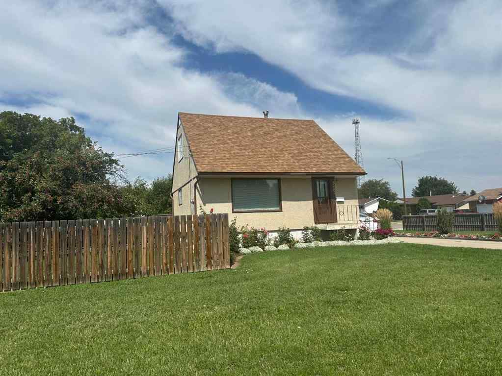 MLS® A2245569 - 5402 57 Street  in NONE Taber, Residential