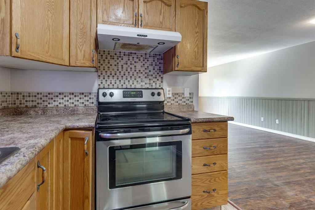 MLS® A2245580 - Unit #A 5915 52 Avenue  in Riverside Meadows Red Deer, Residential