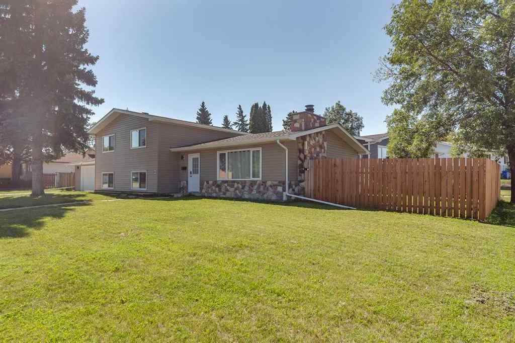 MLS® A2245583 - 104 Oak Drive  in South Centennial Wetaskiwin, Residential