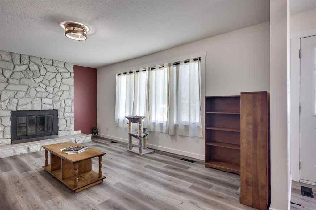 MLS® A2245583 - 104 Oak Drive  in South Centennial Wetaskiwin, Residential