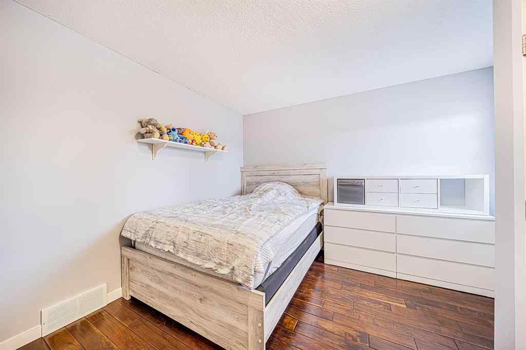 MLS® A2245588 - 104 Hawktree Green NW in Hawkwood Calgary, Residential